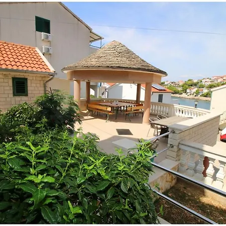 公寓 Apartments Marica Bilo