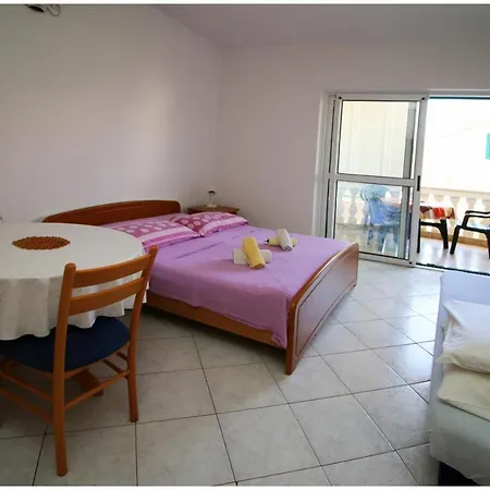 Apartments Marica Bilo 公寓 *
