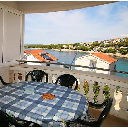 Apartments Marica Bilo