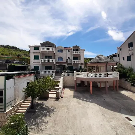 Apartments Marica Bilo * 普利莫顿