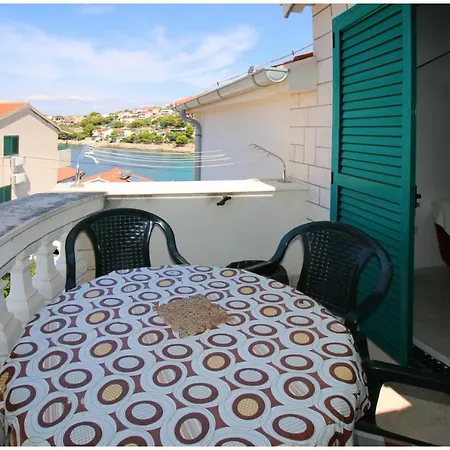 Apartments Marica Bilo 公寓