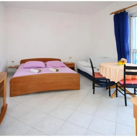 Apartments Marica Bilo *