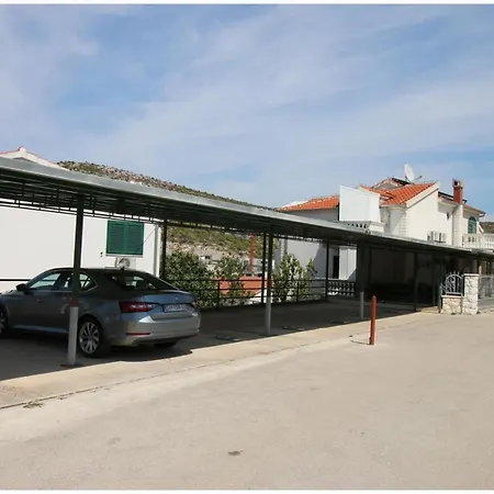 Apartments Marica Bilo *